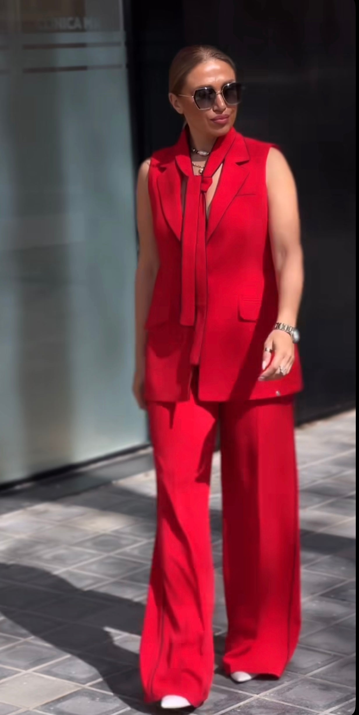 Traje pantalón con chaleco
