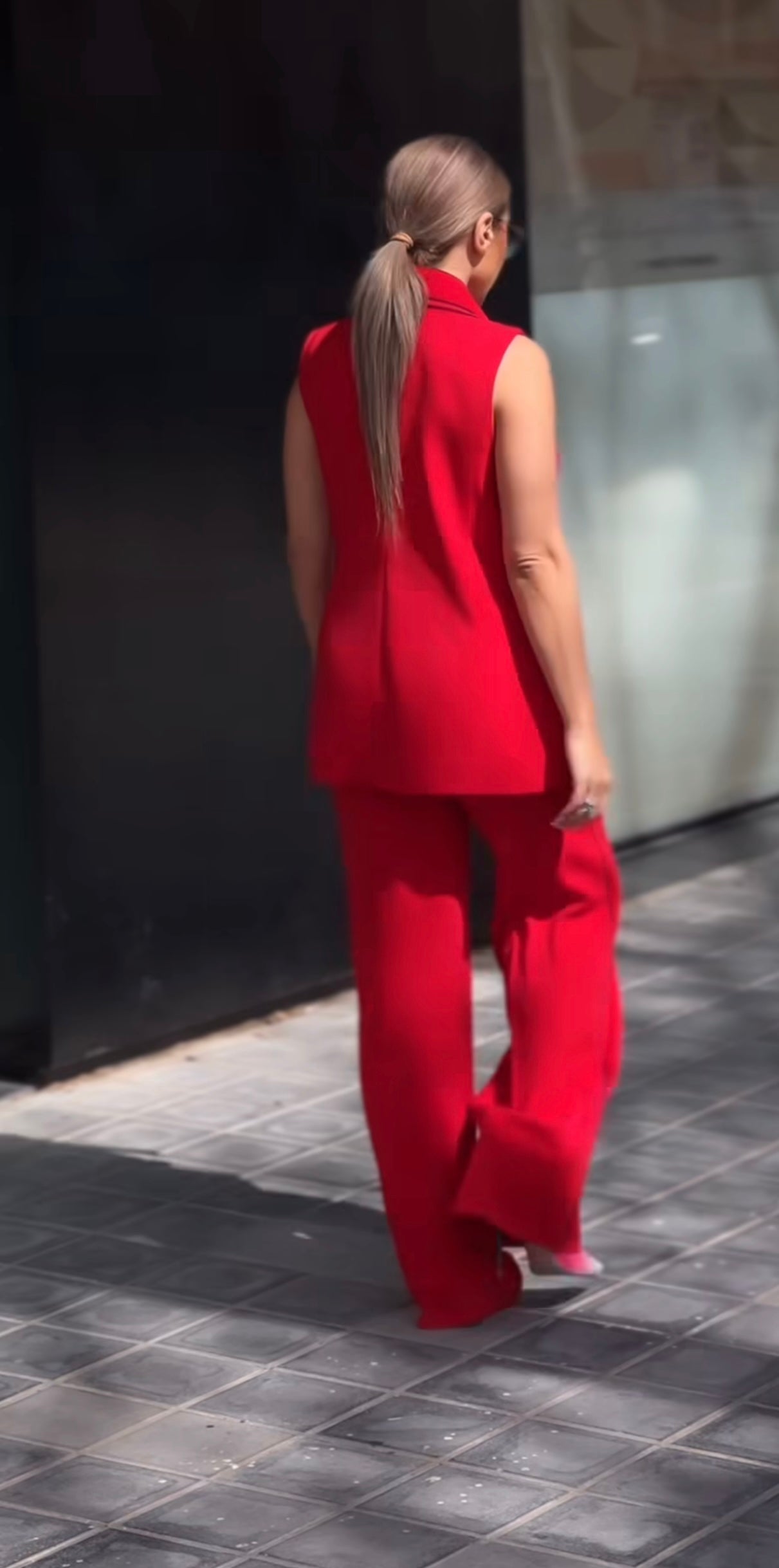 Traje pantalón con chaleco