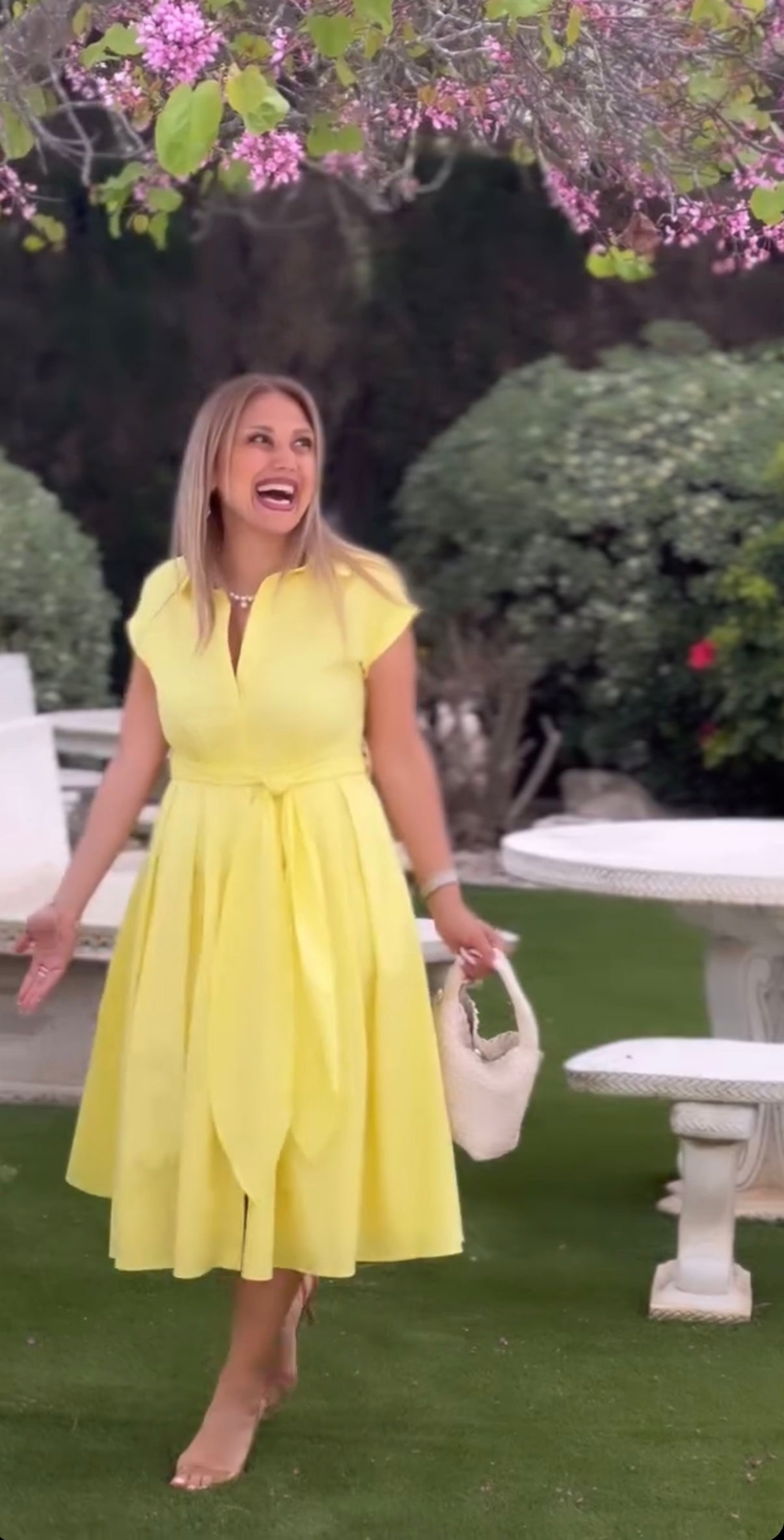 Vestido amarillo veraniego