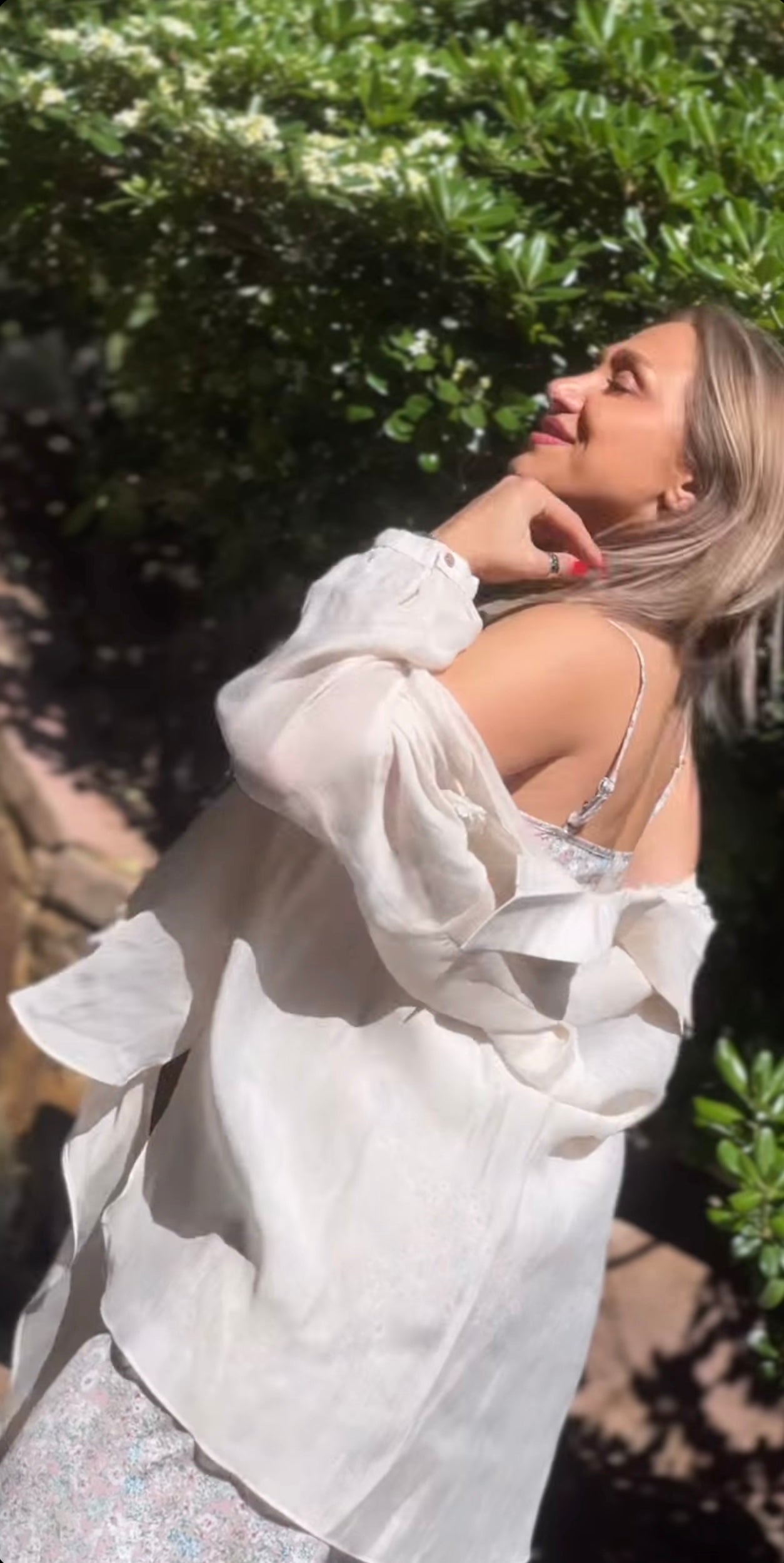 Vestido lencero floral con camisa