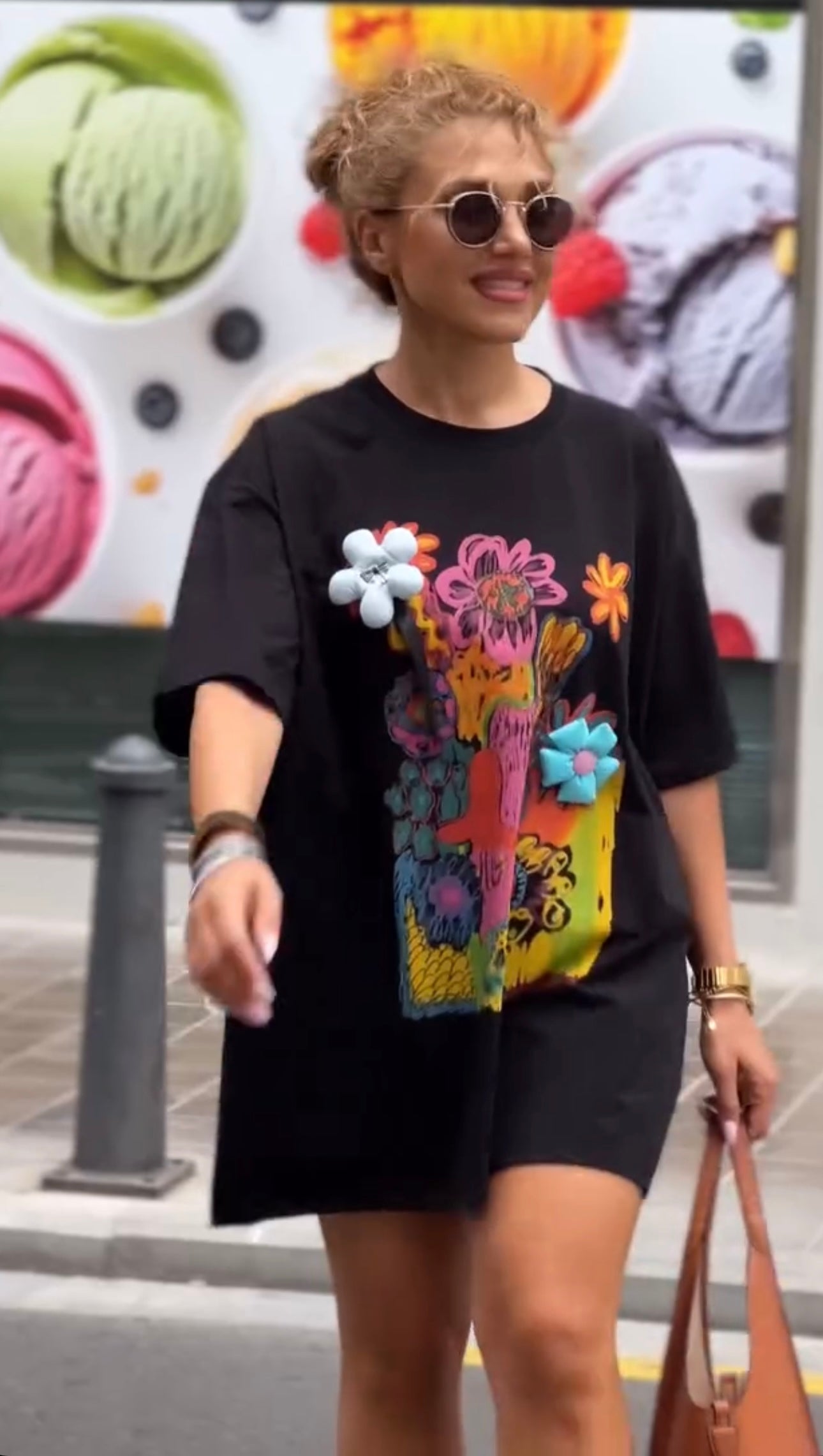 Camiseta Oversize estampado floral