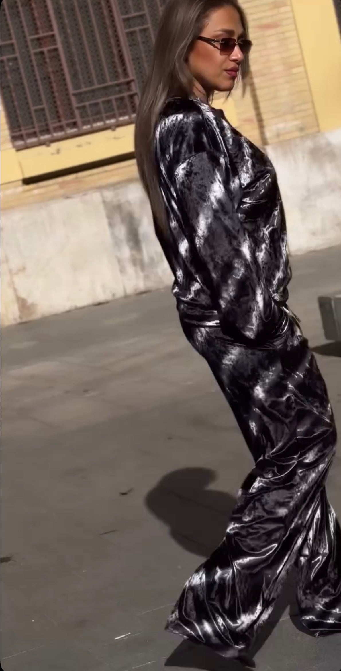 Conjunto chandal brillante