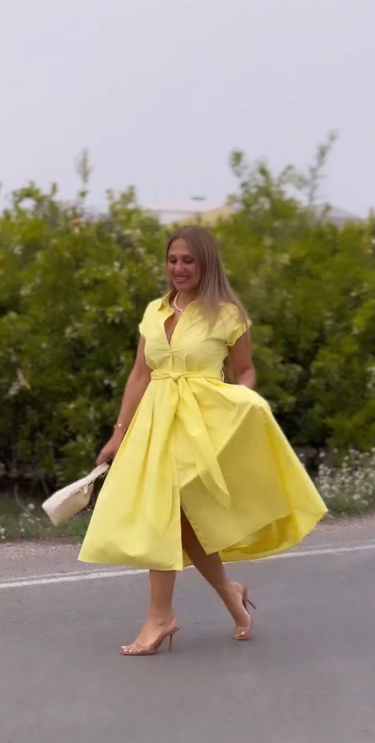 Vestido amarillo veraniego