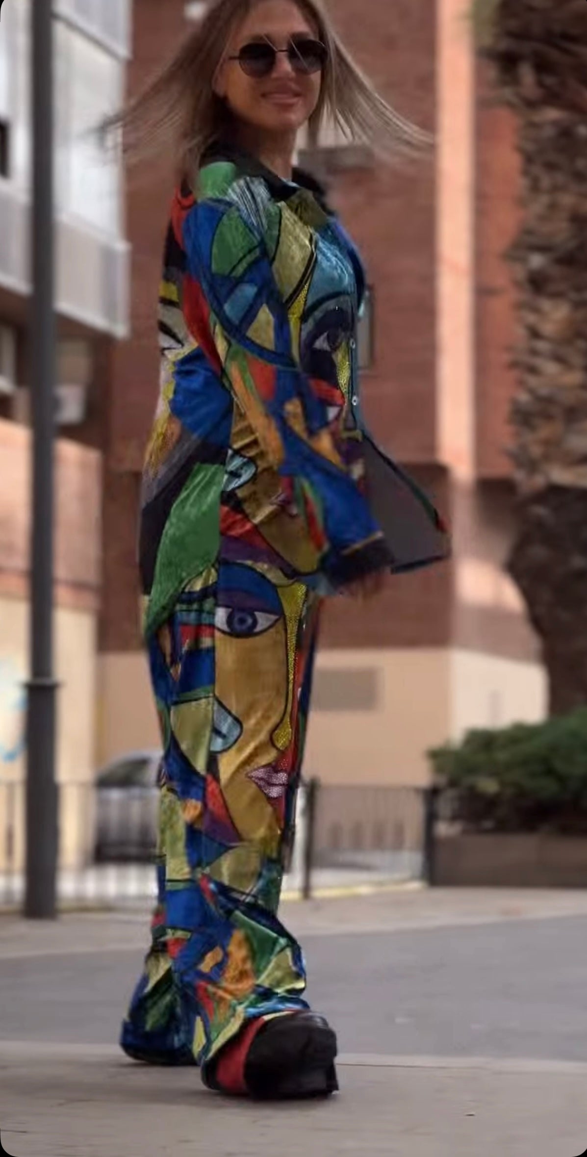 Pantalón colorido con goma